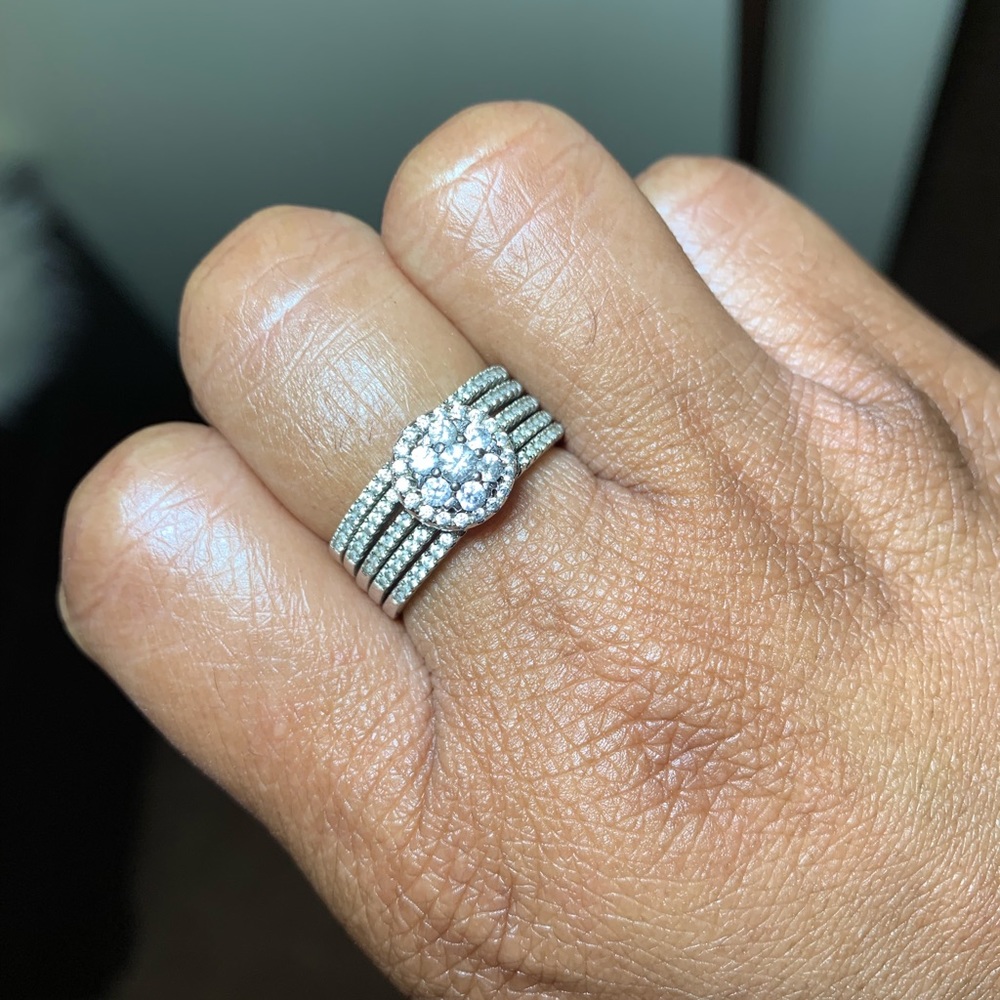 Like New Sterling Silver 925 Size 7 Ring
